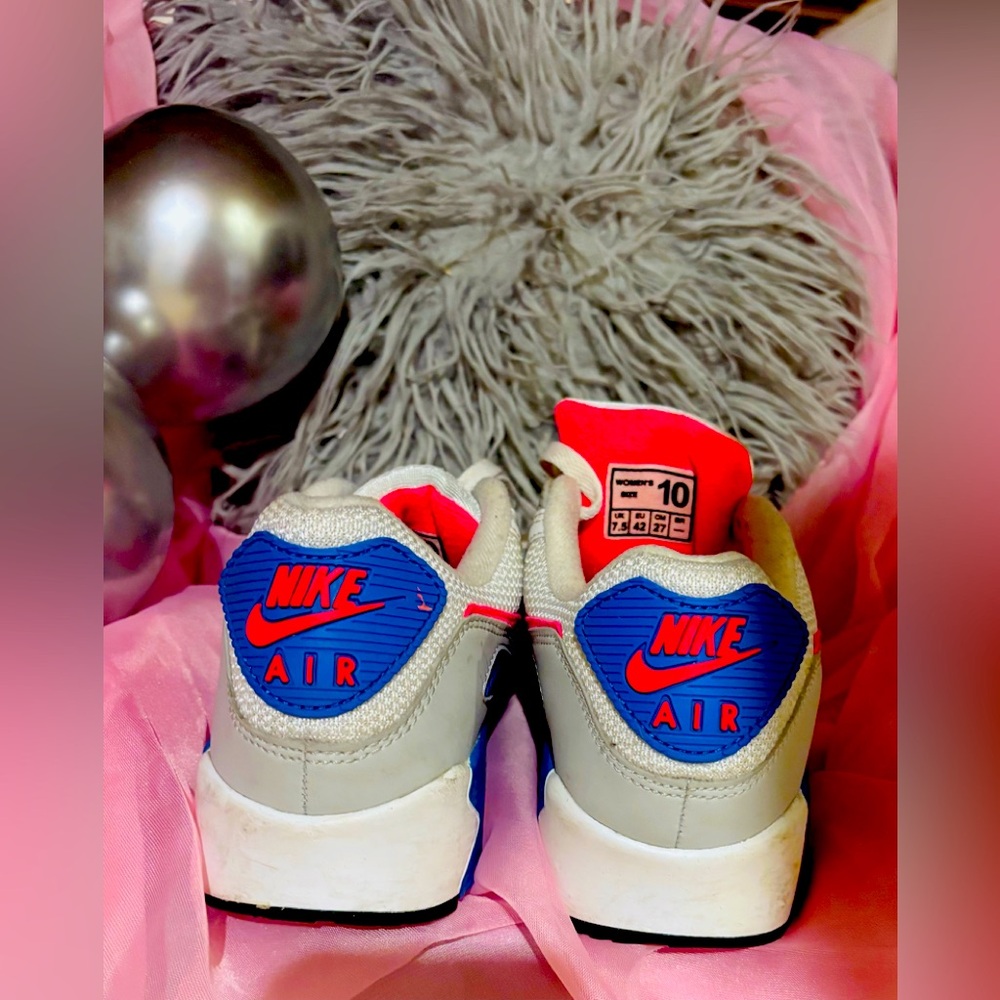 Nike Kids Sneakers in White, Pink, and Blue - Picture 3 of 3